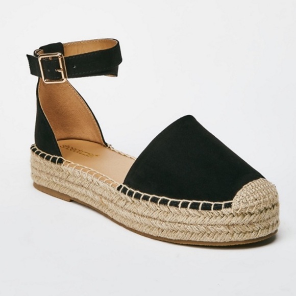 Shoedazzle Espadrille Flat - Picture 3 of 5